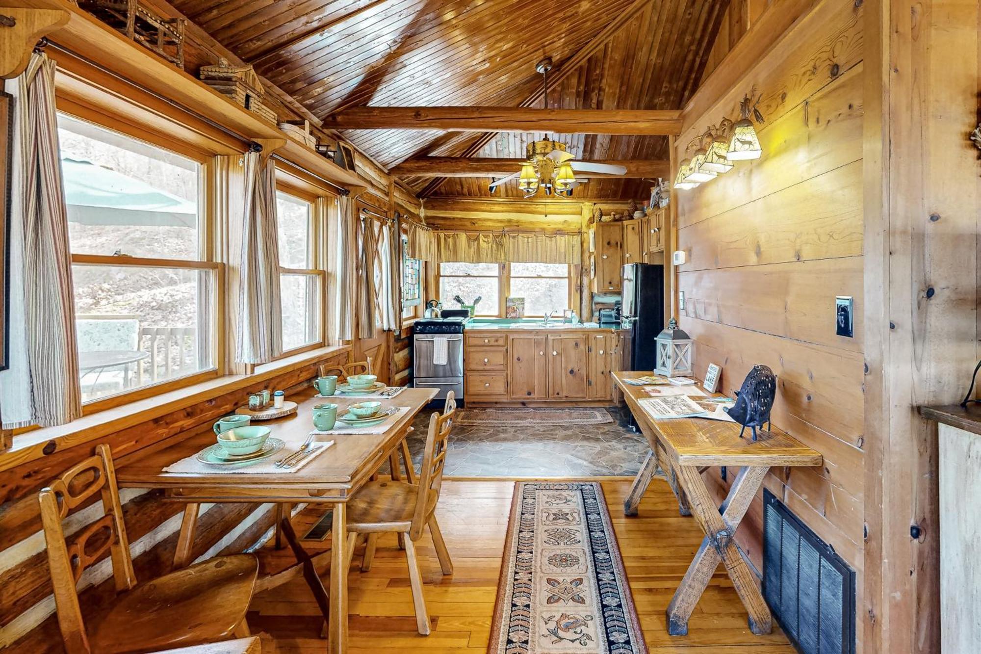 Lake Lucerne - Treehouse Cabin #01 Eureka Springs Kültér fotó