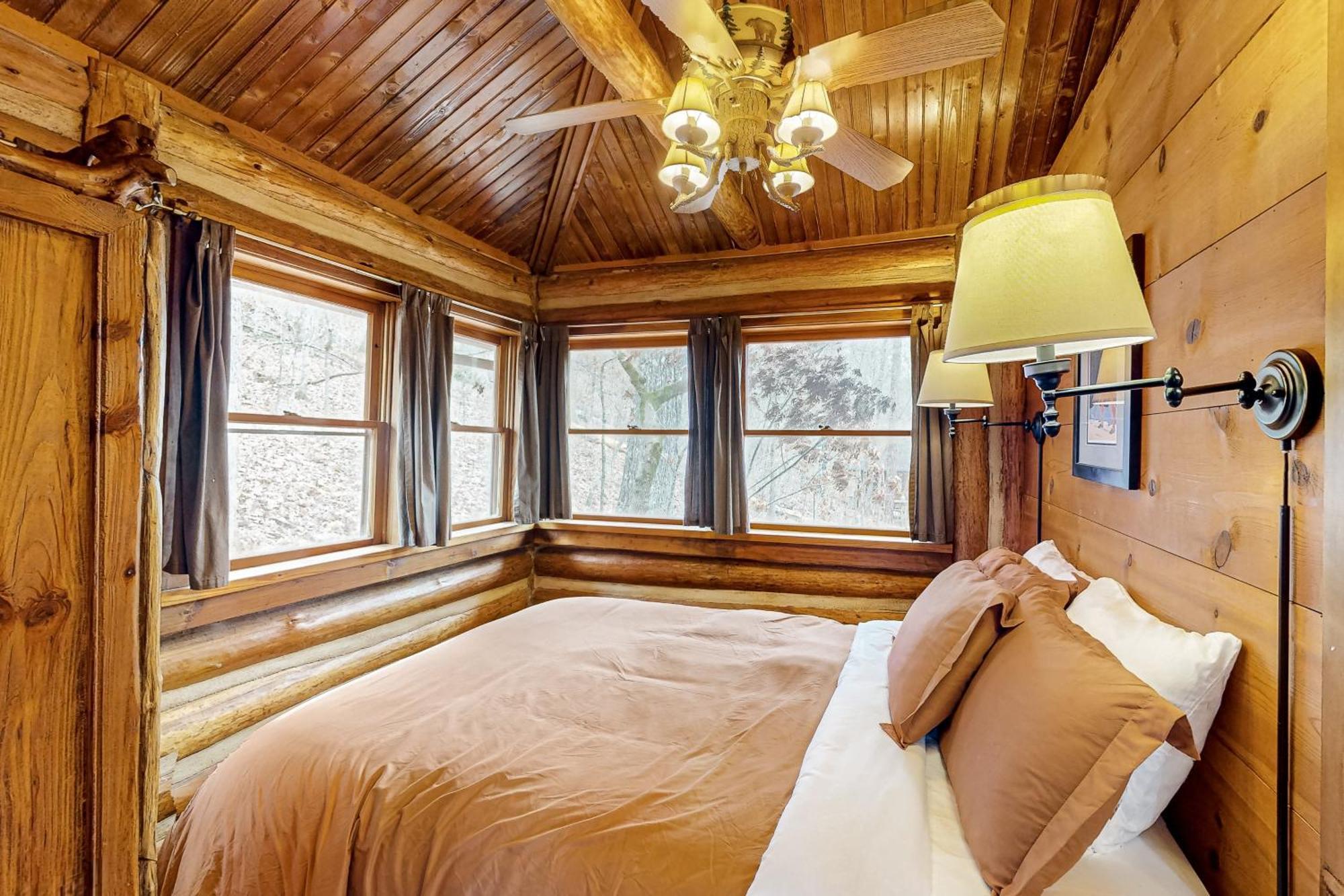 Lake Lucerne - Treehouse Cabin #01 Eureka Springs Kültér fotó